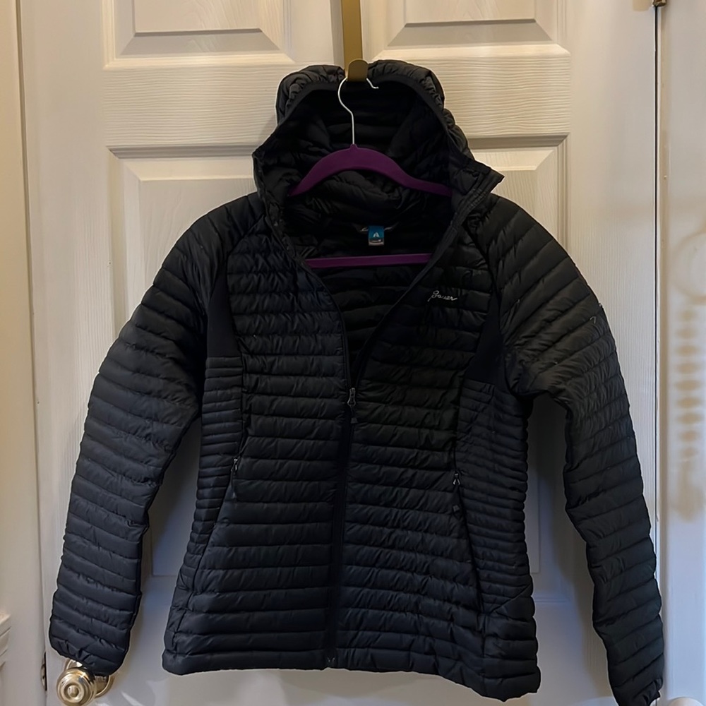 Eddie Bauer down hooded puffer